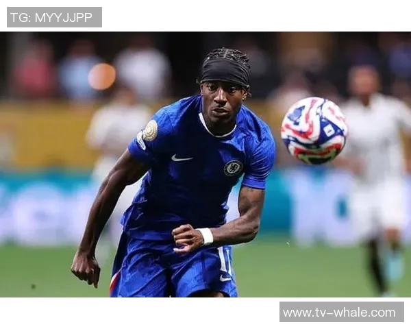 马杜埃凯罚失点球引发争议评论员呼吁下次别再让他主罚