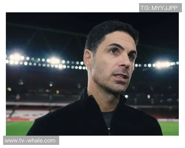 恭喜若日尼奥荣膺2025赛季巴甲最佳后腰奖项分享领奖瞬间